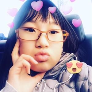 Meet your Posher, Ellen